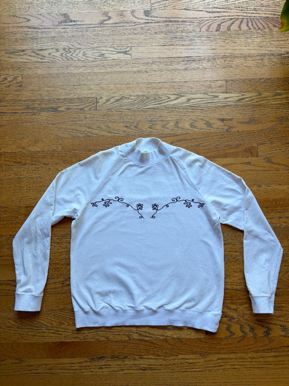 BRUTA embroidered shirt